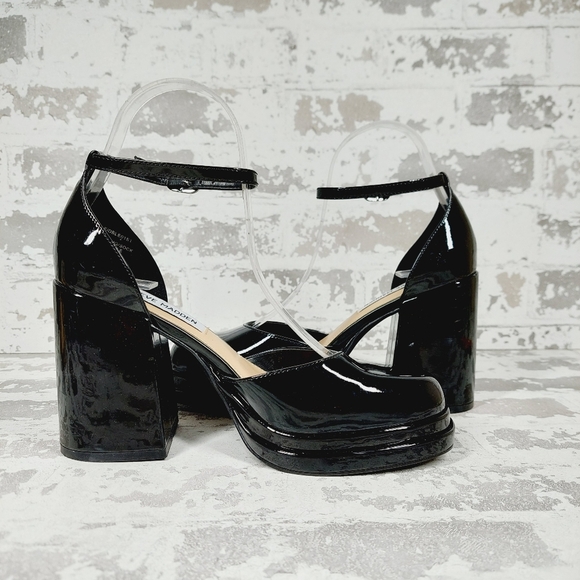 New Steve Madden Definable Black Patent Block Heel Pumps F43 - Picture 3 of 12